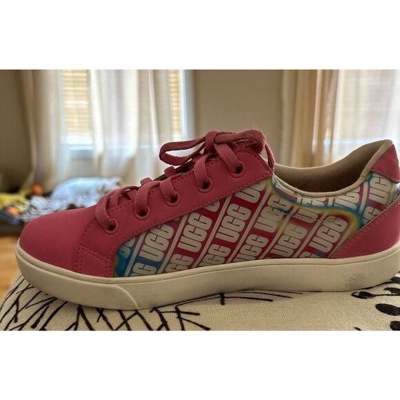 UGG Kids Sneakers Lace Up Zilo Chromatic Shoes Color‎ Pink Size 6 Kicks Footwear - Picture 5 of 7